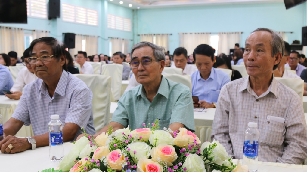 Nhà giáo ngành lao động phía Nam gặp mặt nhân ngày 20/11 - 5 Nhà giáo ngành lao động phía Nam gặp mặt nhân ngày 20/11 - 5