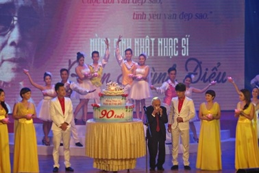 90 năm “còn mãi tình yêu” với nhạc sĩ Phan Huỳnh Điểu