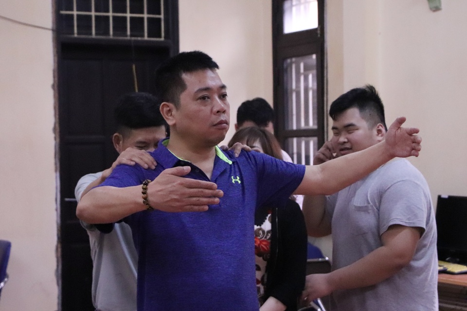 Ba năm dạy khiêu vũ miễn phí cho người khiếm thị - 4 Ba năm dạy khiêu vũ miễn phí cho người khiếm thị - 4