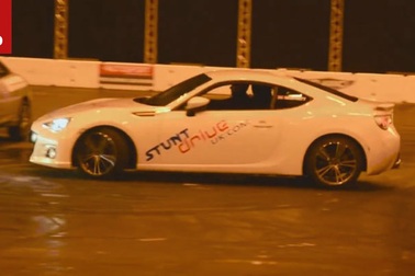 Subaru BRZ lập kỷ lục xoay xe 360 độ