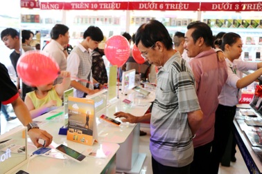 Smartphone tầm trung tiếp tục giữ ngôi vương trên thị trường