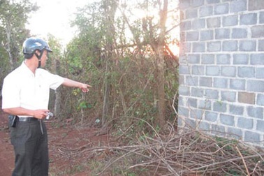 Vừa thoát án tù đã thả chó cắn chết người 