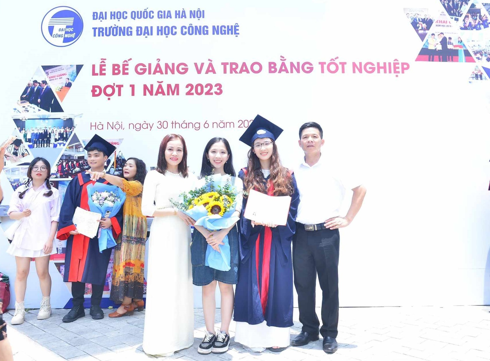 2.jpg 2.jpg