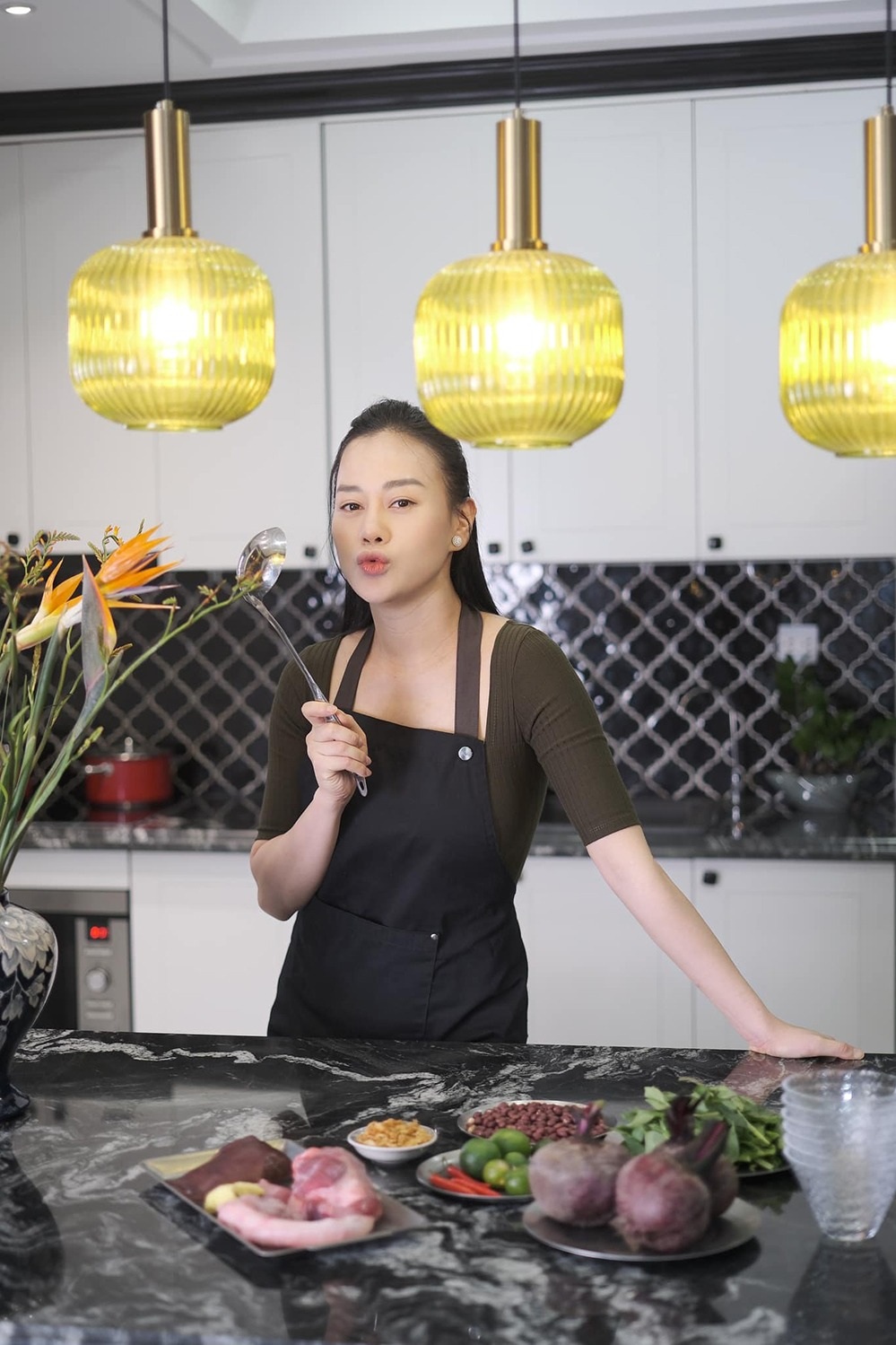Từ “Quỳnh búp bê” đến phu nhân hào môn: Phương Oanh thay đổi ra sao? - 5 Từ “Quỳnh búp bê” đến phu nhân hào môn: Phương Oanh thay đổi ra sao? - 5
