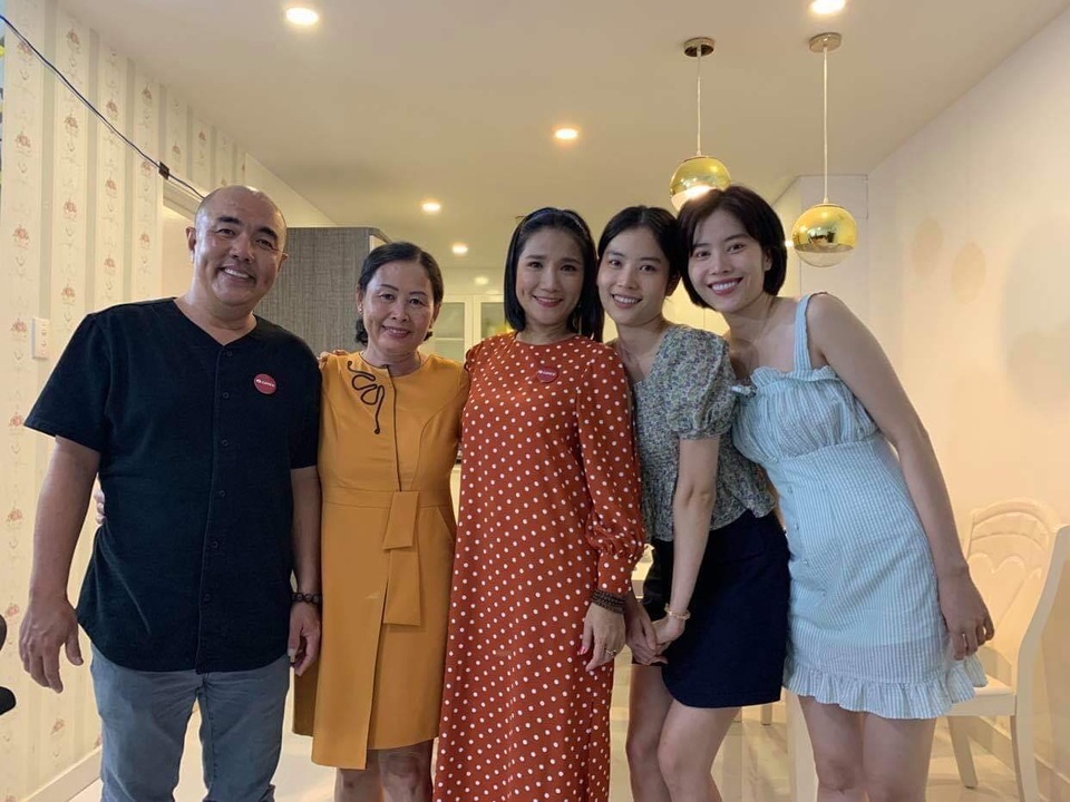 Nam Em tiết lộ từng hủy bỏ đám cưới với thầy giáo năm 18 tuổi - 1 Nam Em tiết lộ từng hủy bỏ đám cưới với thầy giáo năm 18 tuổi - 1
