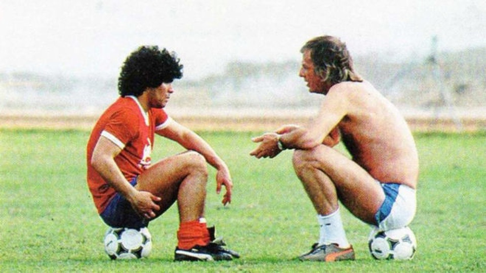 Những chia sẻ về cuộc đời và sự nghiệp của Diego Maradona - 2 Những chia sẻ về cuộc đời và sự nghiệp của Diego Maradona - 2