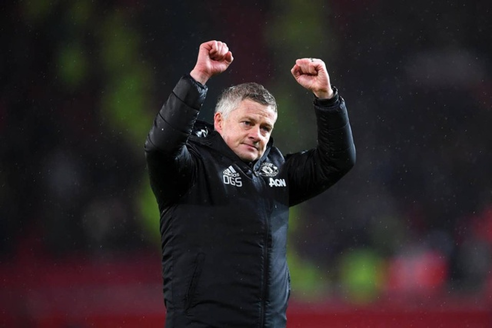 HLV Solskjaer lập kỷ lục 3 lần đánh bại Pep Guardiola trong một mùa giải - 1 HLV Solskjaer lập kỷ lục 3 lần đánh bại Pep Guardiola trong một mùa giải - 1