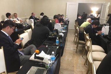 Phóng viên bị cấm tác nghiệp tại nơi ông Trump và Abe chơi golf