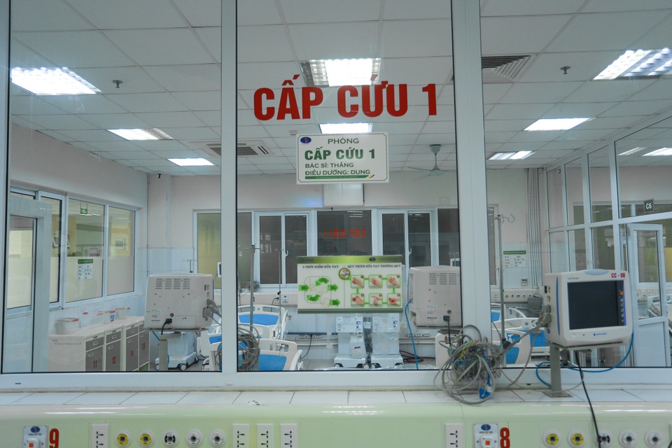 Cụ ông mắc Covid-19 ở Hà Nội bị tổn thương phổi, nhiễm khuẩn huyết - 2 Cụ ông mắc Covid-19 ở Hà Nội bị tổn thương phổi, nhiễm khuẩn huyết - 2