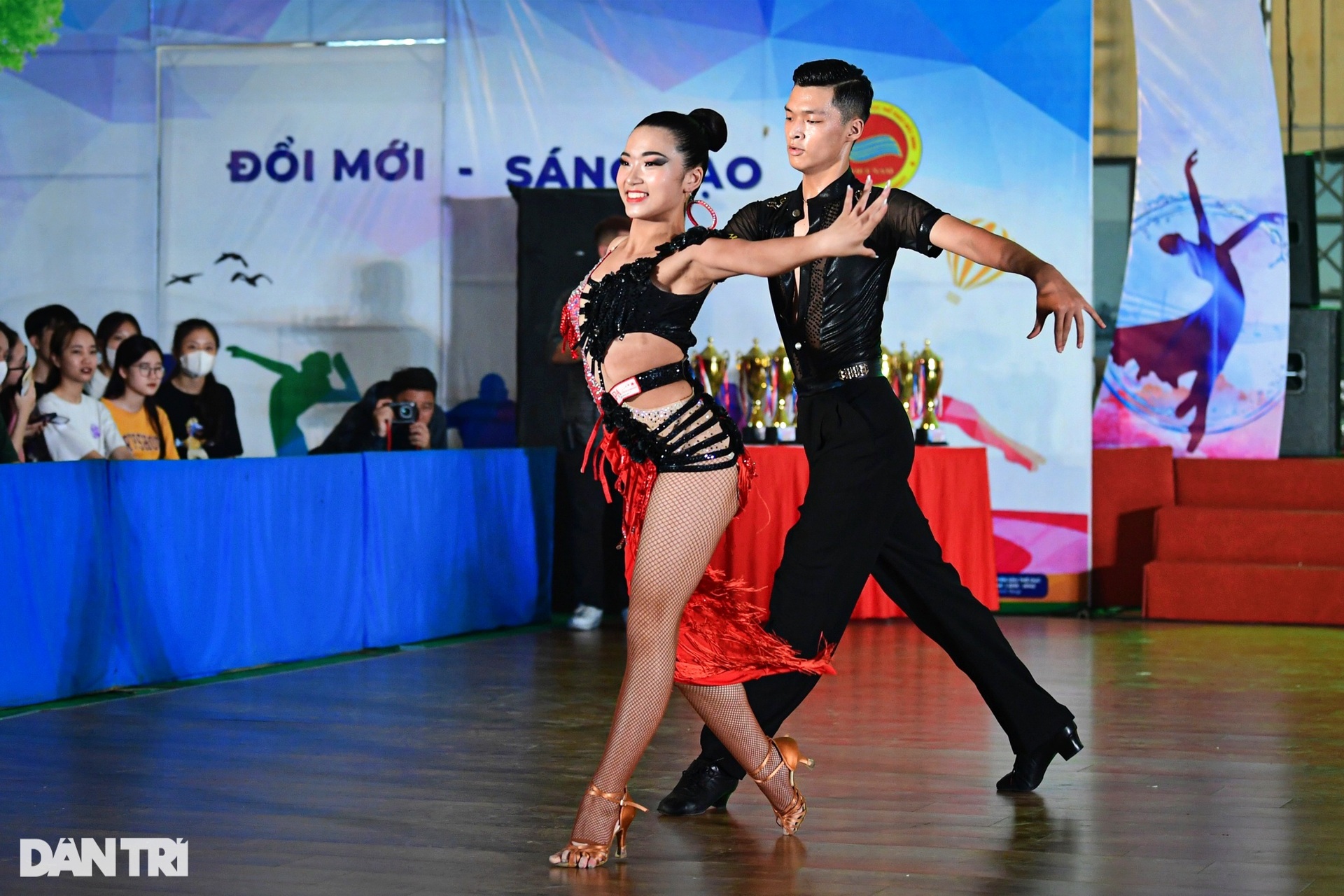 Ấn tượng những vũ điệu bốc lửa tại giải dance toàn quốc 2022 - 1 Ấn tượng những vũ điệu bốc lửa tại giải dance toàn quốc 2022 - 1