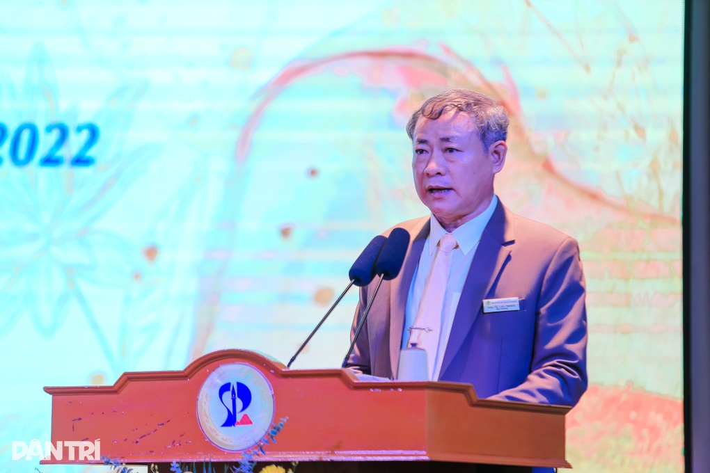 Nghề giáo viên luôn là nghề được quý trọng trong mọi thời đại - 1 Nghề giáo viên luôn là nghề được quý trọng trong mọi thời đại - 1