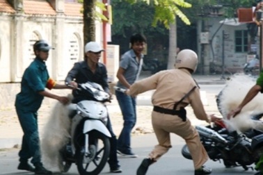 Công an TP Thanh Hoá tiếp tục dùng lưới vây bắt “quái xế”  