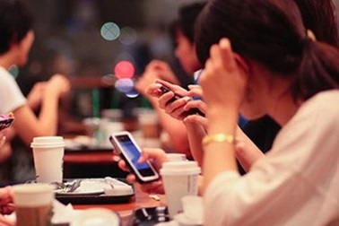 Nghiện facebook – căn bệnh không của riêng ai