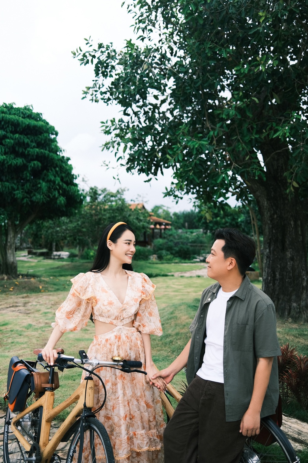 Trường Giang, Nhã Phương lần đầu công khai ảnh con gái - 2 Trường Giang, Nhã Phương lần đầu công khai ảnh con gái - 2