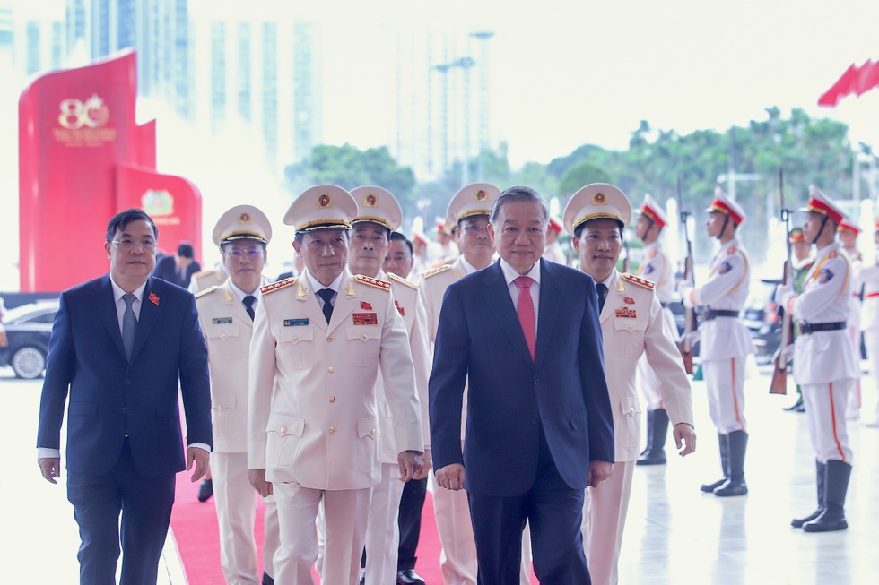 Tổng Bí thư: "Dân tộc hùng cường phải có quốc phòng, an ninh vững mạnh"