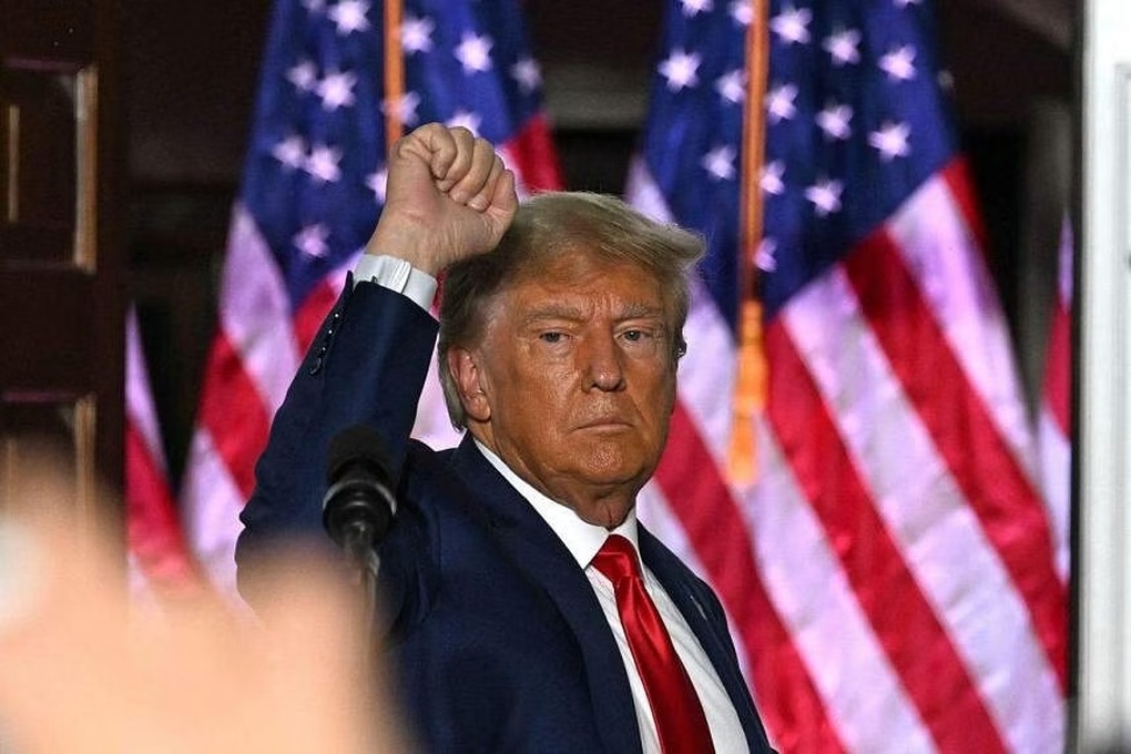 Ông Trump nhận gần 7 triệu USD cho quỹ tranh cử bất chấp bị truy tố - 1 Ông Trump nhận gần 7 triệu USD cho quỹ tranh cử bất chấp bị truy tố - 1