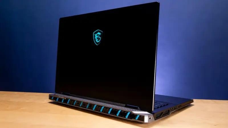 Đánh giá MSI Titan 18 HX – Quái vật hiệu năng nhưng là ác mộng giá cả