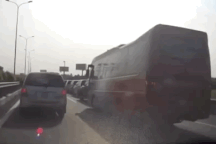 Toàn cảnh một vụ tai nạn “dồn toa" trên quốc lộ 51