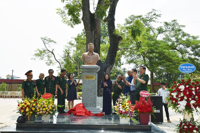 Khánh thành tượng Anh hùng LLVTND Trịnh Tố Tâm - Ảnh 6. Khánh thành tượng Anh hùng LLVTND Trịnh Tố Tâm - Ảnh 6.