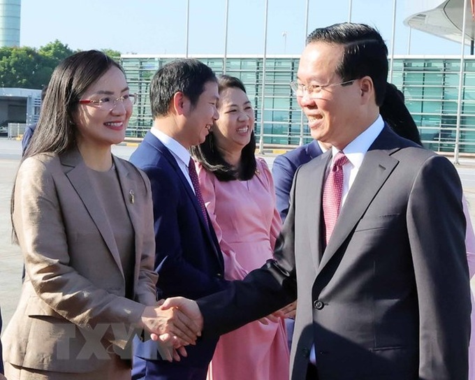 Lễ tiễn Chủ tịch nước Võ Văn Thưởng và Phu nhân lên đường thăm chính thức Cộng hòa Áo, thăm cấp Nhà nước tới Cộng hòa Italy và thăm Tòa thánh Vatican. (Ảnh: Thống Nhất/TTXVN)