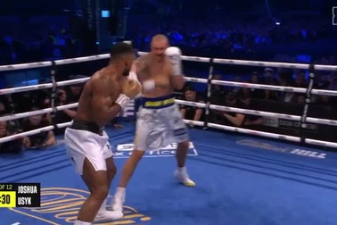 Oleksandr Usyk đánh bại Anthony Joshua, thâu tóm 4 đai vô địch hạng nặng