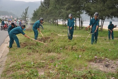 Hàng ngàn người hưởng ứng "Chiến dịch làm cho thế giới sạch hơn"