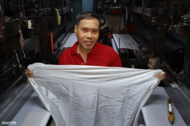 Người giữ nghề dệt truyền thống qua 6 đời, làm cả ngày lãi không đủ bát phở