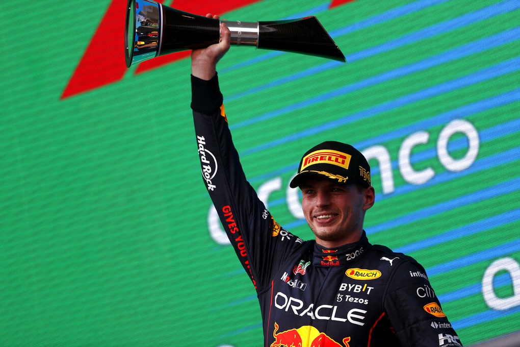 Vượt qua Hamilton, Verstappen vô địch chặng đua F1 tại Mỹ - 1 Vượt qua Hamilton, Verstappen vô địch chặng đua F1 tại Mỹ - 1