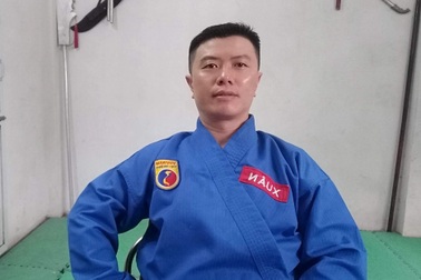 Thầy giáo bị sinh viên đòi "solo": "Thầy không thương trò thì ai thương"