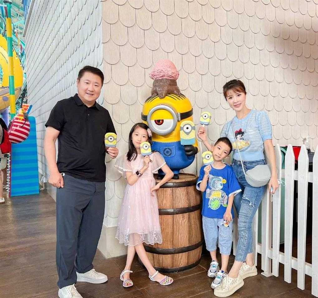 Cuộc sống giàu sang, quyền lực của mỹ nhân thị phi nhất dàn sao Tây Du Ký - 10 Cuộc sống giàu sang, quyền lực của mỹ nhân thị phi nhất dàn sao Tây Du Ký - 10