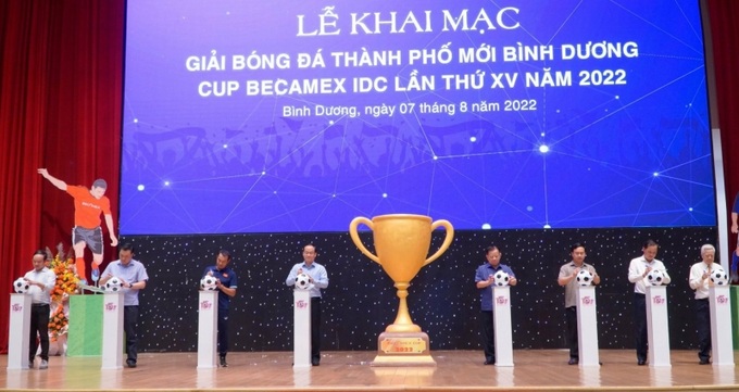 Lễ khai mạc.