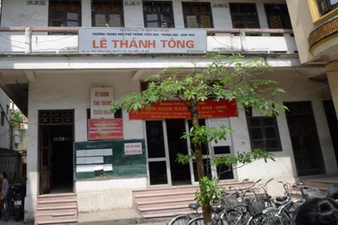 Trường THPT dân lập Lê Thánh Tông trốn trách nhiệm vụ áp dụng “luật rừng”