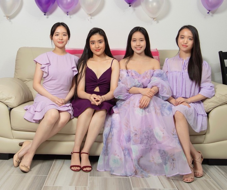 Cô gái sinh tư với vẻ đẹp mộng mơ tựa gái Hàn - 4 Cô gái sinh tư với vẻ đẹp mộng mơ tựa gái Hàn - 4
