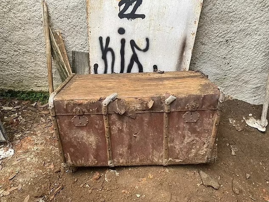 Vừa mất tiền vừa... mất mạng vì gặp nhà sản xuất phim để xin vai - 2 Vừa mất tiền vừa... mất mạng vì gặp nhà sản xuất phim để xin vai - 2