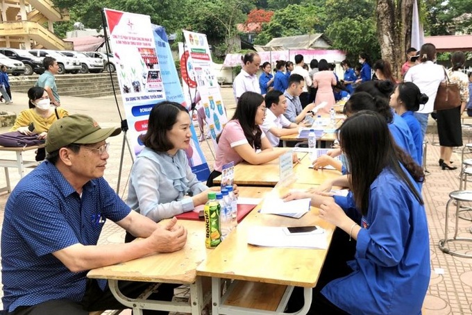 Doanh nghiệp tuyển dụng tư vấn, giới thiệu việc làm cho học sinh, sinh viên, người lao động tại huyện Quan Hóa