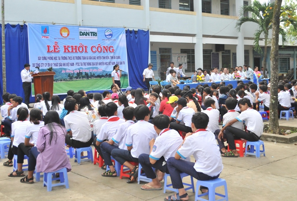 An Giang: Không tựu trường, chỉ dạy trực tuyến cho học sinh lớp 9,12 - 2 An Giang: Không tựu trường, chỉ dạy trực tuyến cho học sinh lớp 9,12 - 2