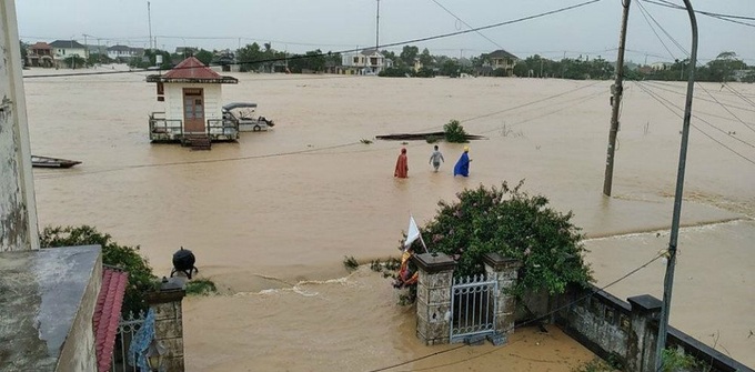 Thời tiết 10/10: Hà Nội lạnh về đêm và sáng, các tỉnh miền Trung tiếp tục mưa lớn - Ảnh 1.