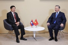 Tổng Bí thư, Chủ tịch nước Tô Lâm gặp Tổng Bí thư, Chủ tịch nước Lào