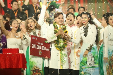 Bất ngờ 2 nhóm hài cùng đăng quang ngôi vị Quán quân