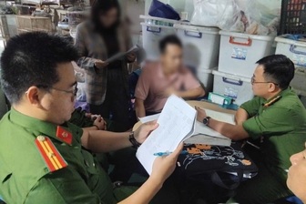 Phát hiện cơ sở mua bán số lượng lớn chim hoang dã