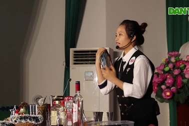 Mãn nhãn màn biểu diễn của các bartender
