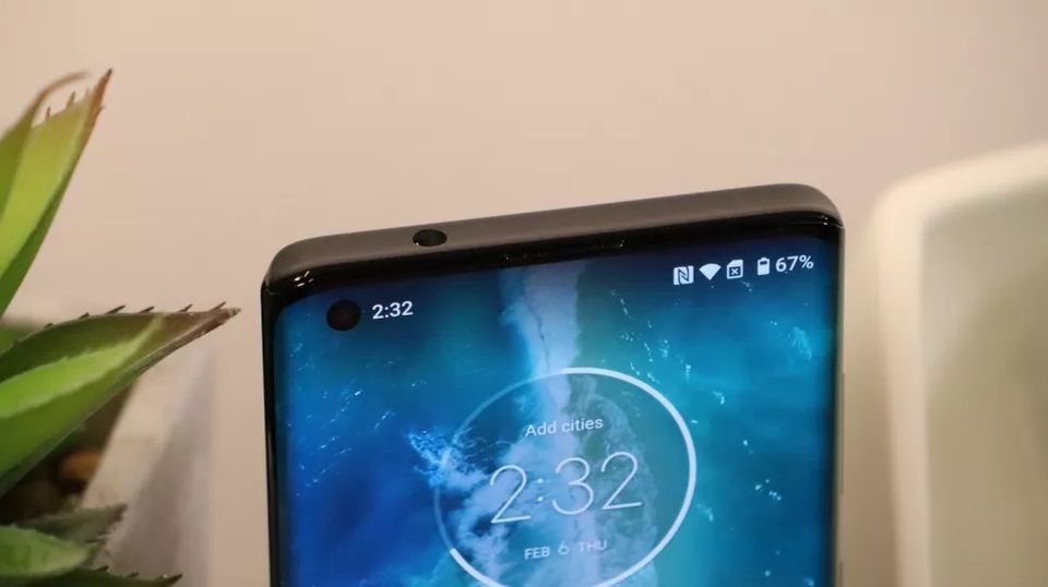 Motorola trở lại “cuộc đua” cao cấp với mẫu smartphone màn hình cong Edge+ - 8 Motorola trở lại “cuộc đua” cao cấp với mẫu smartphone màn hình cong Edge+ - 8