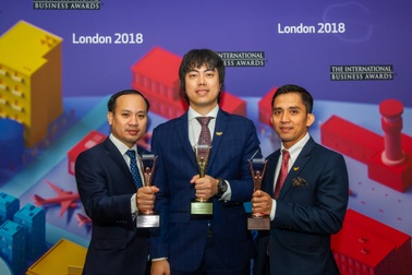 Doanh nhân Thái Hương được tôn vinh “doanh nhân xuất sắc của năm”