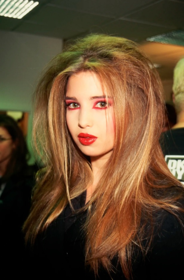 Muốn trở thành người mẫu phải là... con nhà giàu - 11