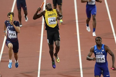 Tai họa ập xuống đầu Usain Bolt ở đường chạy cuối cùng sự nghiệp