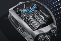 280.000 USD cho một chiếc đồng hồ chứa động cơ Bugatti thu nhỏ