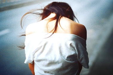 “Bấm bụng” sa ngã vì sợ bạn bè tẩy chay