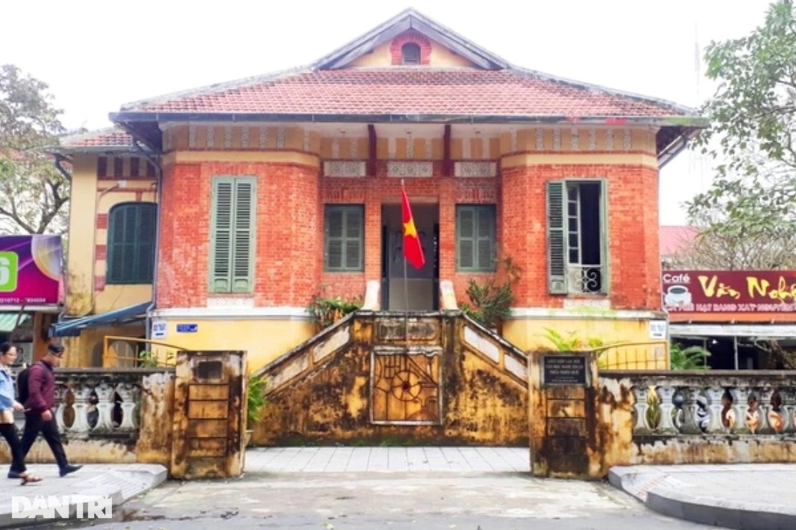 Thừa Thiên Huế thuê thần đèn di dời biệt thự Pháp cổ - 1 Thừa Thiên Huế thuê thần đèn di dời biệt thự Pháp cổ - 1