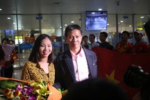 HLV Hoàng Anh Tuấn có đáng bị bầu Đức công kích?