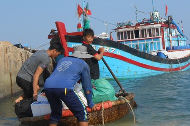 Ngư dân Lý Sơn kỳ vọng vào chuyến ra khơi dịp cuối năm âm lịch